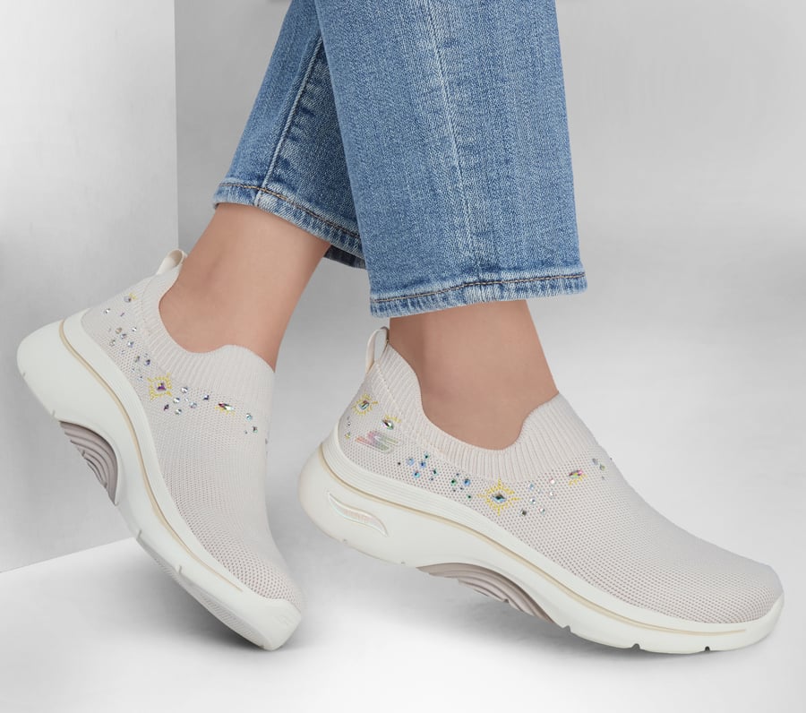 go walk arch fit 2.0 - ayla