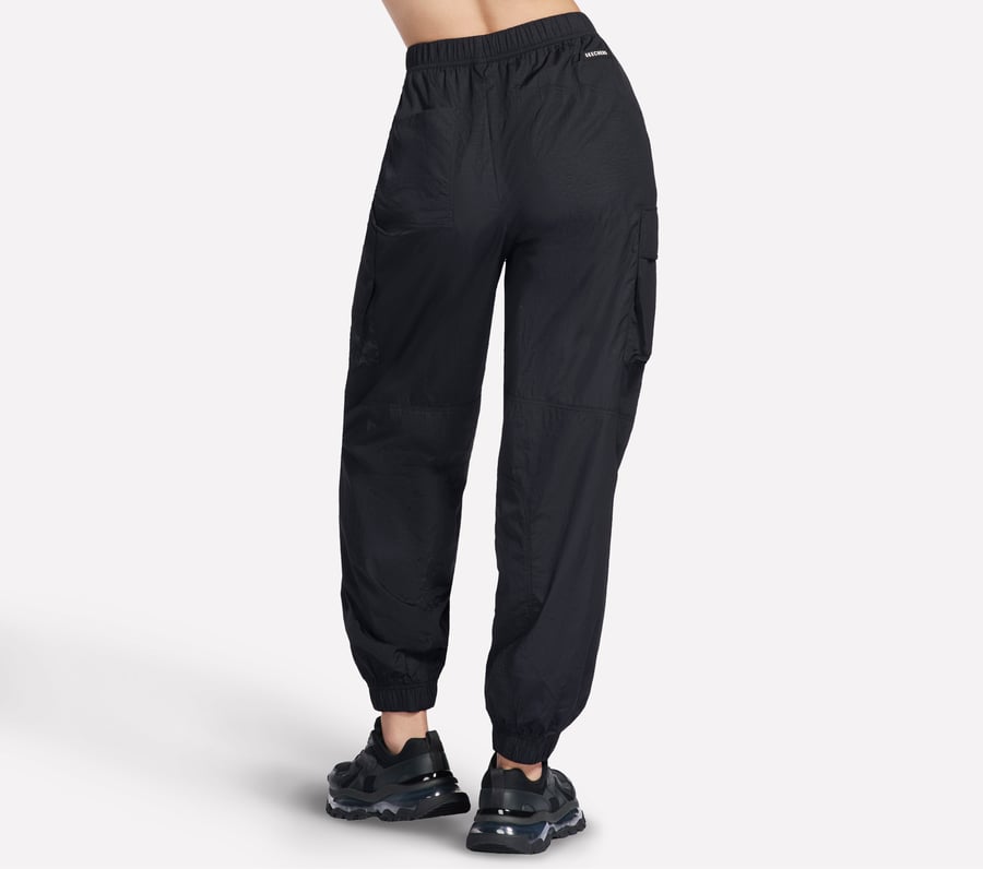 jogging cargo sideline