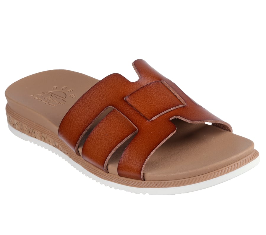 bobs desert kiss low - peak look