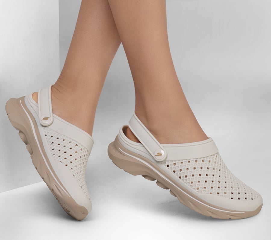 foamies go walk 7 - joyeux